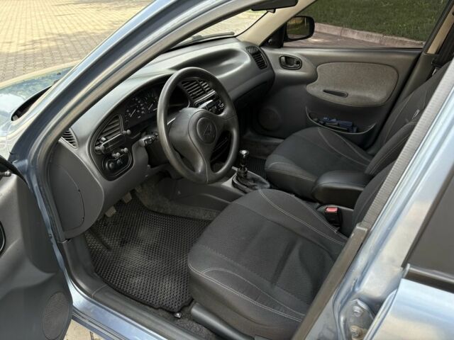 Синий Дэу Сенс, объемом двигателя 1.5 л и пробегом 203 тыс. км за 3000 $, фото 4 на Automoto.ua