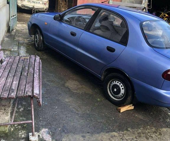 Синий Дэу Сенс, объемом двигателя 5 л и пробегом 2 тыс. км за 1600 $, фото 3 на Automoto.ua