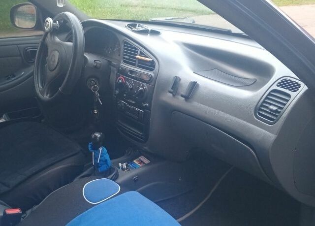 Синий Дэу Сенс, объемом двигателя 1.5 л и пробегом 146 тыс. км за 2200 $, фото 9 на Automoto.ua