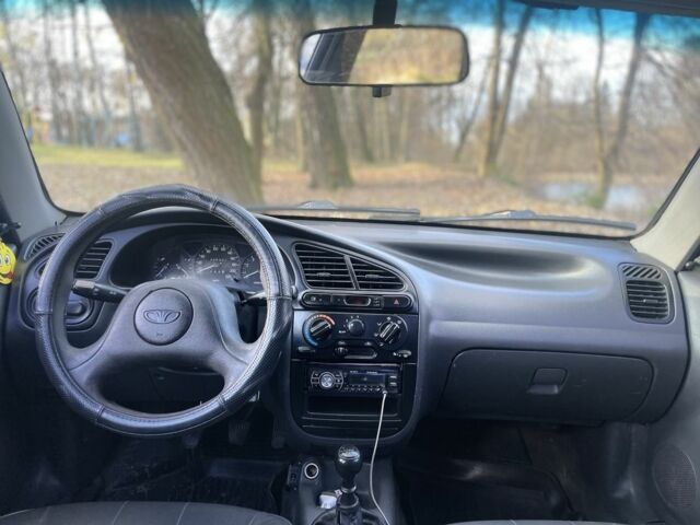 Синий Дэу Сенс, объемом двигателя 1.5 л и пробегом 376 тыс. км за 1750 $, фото 2 на Automoto.ua