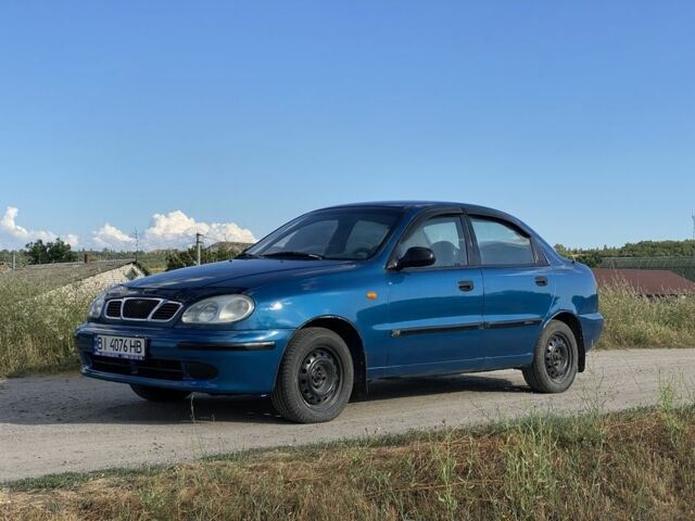 Синий Дэу Сенс, объемом двигателя 1.5 л и пробегом 196 тыс. км за 2100 $, фото 1 на Automoto.ua