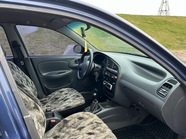 Синий Дэу Сенс, объемом двигателя 1.5 л и пробегом 300 тыс. км за 2600 $, фото 7 на Automoto.ua