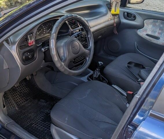 Синий Дэу Сенс, объемом двигателя 1.5 л и пробегом 210 тыс. км за 1850 $, фото 5 на Automoto.ua
