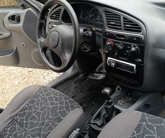Синій Деу Сенс, об'ємом двигуна 1.5 л та пробігом 268 тис. км за 1900 $, фото 1 на Automoto.ua