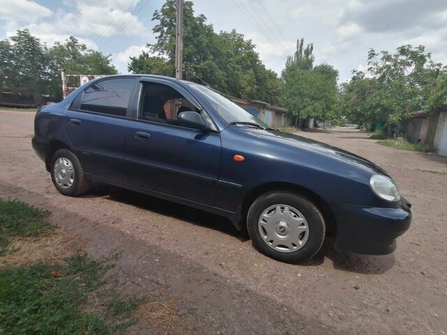 Синий Дэу Сенс, объемом двигателя 1.5 л и пробегом 195 тыс. км за 2800 $, фото 2 на Automoto.ua