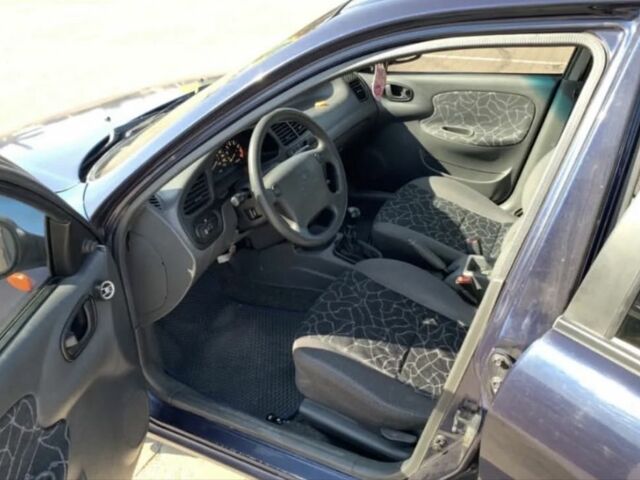 Деу Сенс 2003 у Житомирі на Automoto.ua Синій Деу Сенс, об'ємом двигуна 1.6 л та пробігом 380 тис. км за 2200 $, фото 5 на Automoto.ua