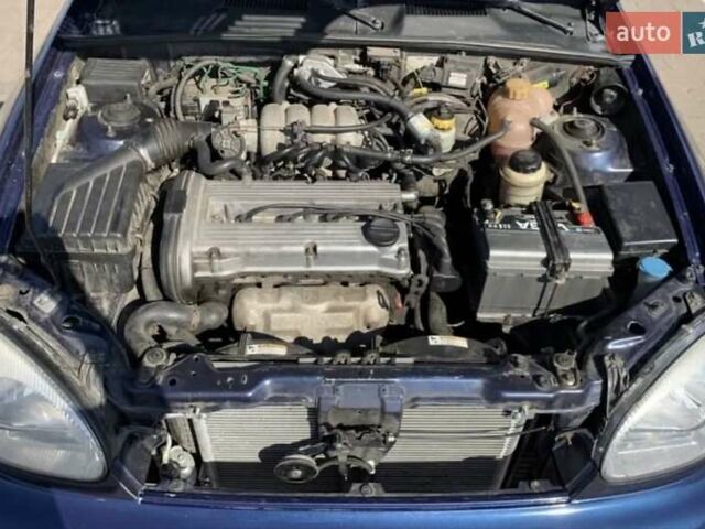 Синий Дэу Сенс, объемом двигателя 1.6 л и пробегом 380 тыс. км за 2200 $, фото 5 на Automoto.ua