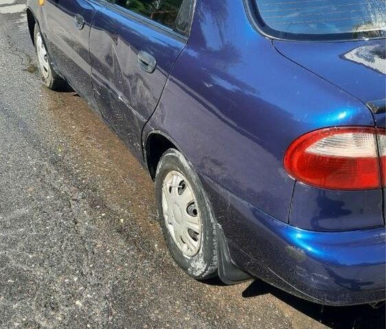 Синий Дэу Сенс, объемом двигателя 1.3 л и пробегом 3 тыс. км за 1900 $, фото 4 на Automoto.ua