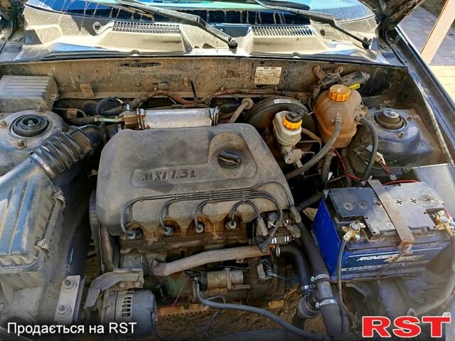 Синий Дэу Сенс, объемом двигателя 1.3 л и пробегом 250 тыс. км за 1200 $, фото 2 на Automoto.ua