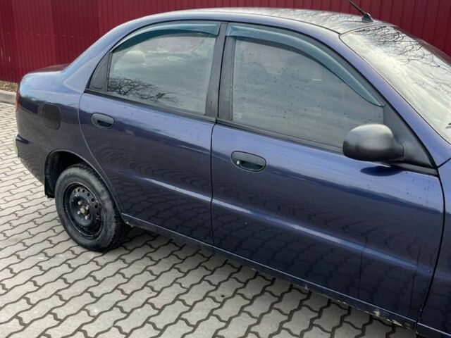 Синий Дэу Сенс, объемом двигателя 1.3 л и пробегом 279 тыс. км за 600 $, фото 4 на Automoto.ua