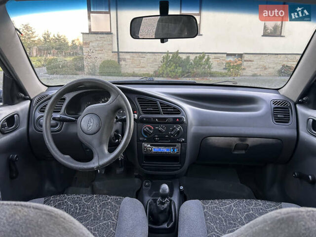 Дэу Сенс 2004 в Жовкве на Automoto.ua Синий Дэу Сенс, объемом двигателя 1.3 л и пробегом 86 тыс. км за 1799 $, фото 4 на Automoto.ua