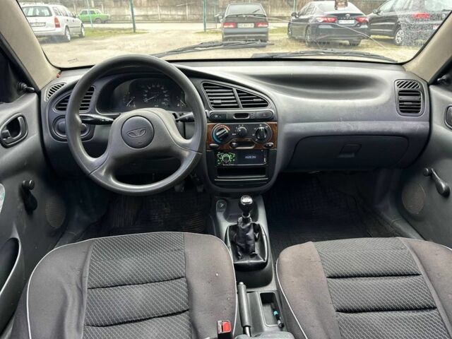 Синий Дэу Сенс, объемом двигателя 1.5 л и пробегом 180 тыс. км за 2100 $, фото 6 на Automoto.ua