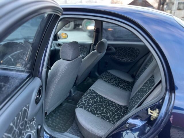 Синий Дэу Сенс, объемом двигателя 1.6 л и пробегом 220 тыс. км за 2900 $, фото 2 на Automoto.ua