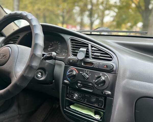 Синий Дэу Сенс, объемом двигателя 1.3 л и пробегом 360 тыс. км за 1602 $, фото 10 на Automoto.ua