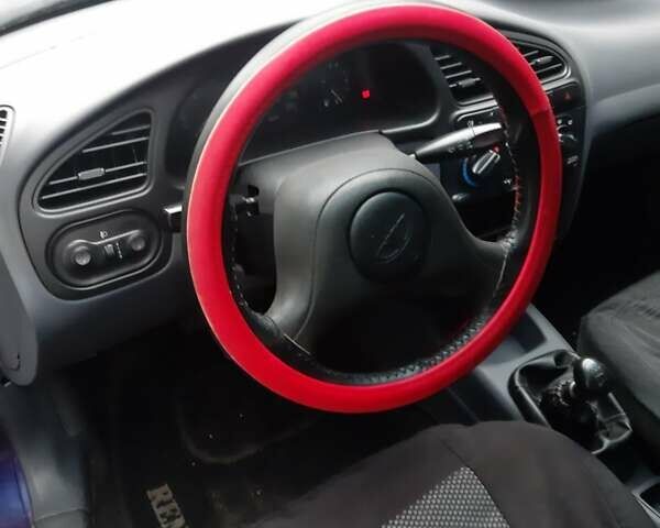 Синий Дэу Сенс, объемом двигателя 1.3 л и пробегом 200 тыс. км за 1200 $, фото 5 на Automoto.ua