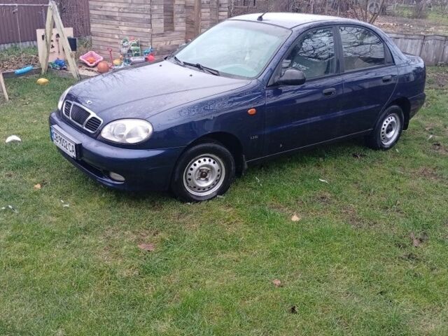 Синий Дэу Сенс, объемом двигателя 1.3 л и пробегом 270 тыс. км за 2000 $, фото 1 на Automoto.ua