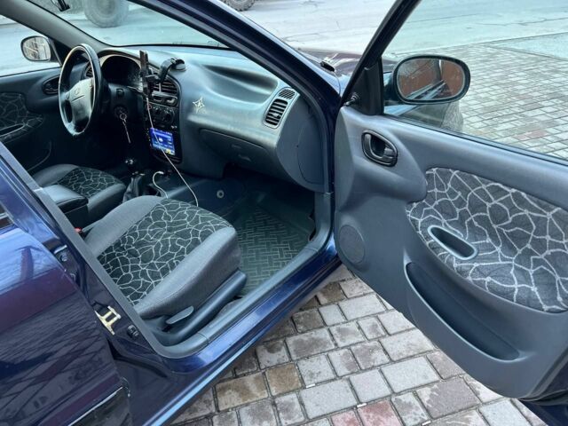 Синий Дэу Сенс, объемом двигателя 1.6 л и пробегом 220 тыс. км за 2900 $, фото 13 на Automoto.ua
