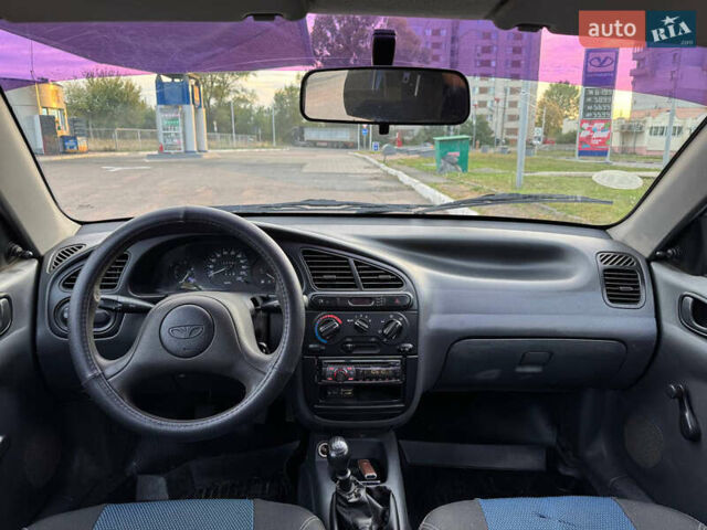 Синий Дэу Сенс, объемом двигателя 1.3 л и пробегом 122 тыс. км за 2200 $, фото 5 на Automoto.ua