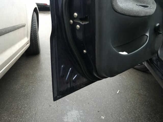 Синий Дэу Сенс, объемом двигателя 1.3 л и пробегом 200 тыс. км за 1550 $, фото 6 на Automoto.ua