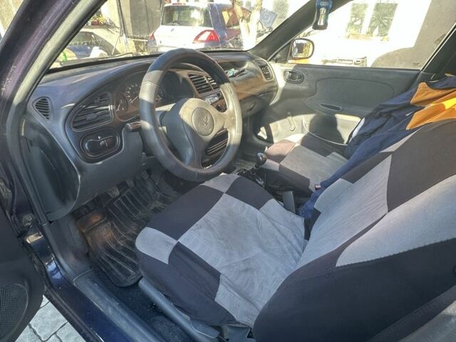 Синий Дэу Сенс, объемом двигателя 1.3 л и пробегом 140 тыс. км за 950 $, фото 5 на Automoto.ua