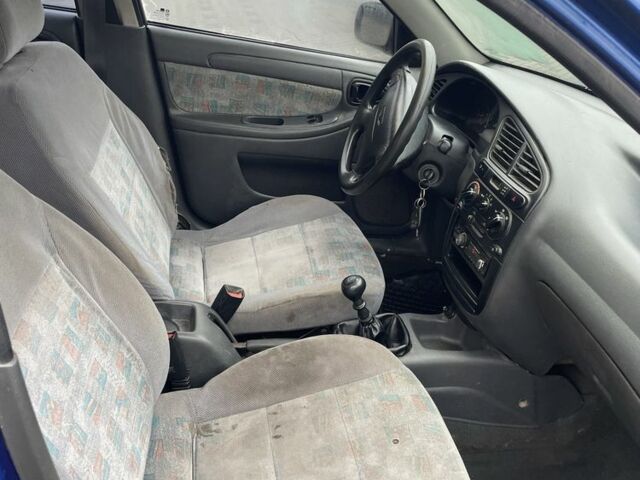Дэу Сенс 2005 в Хусте на Automoto.ua Синий Дэу Сенс, объемом двигателя 1.5 л и пробегом 330 тыс. км за 1100 $, фото 5 на Automoto.ua
