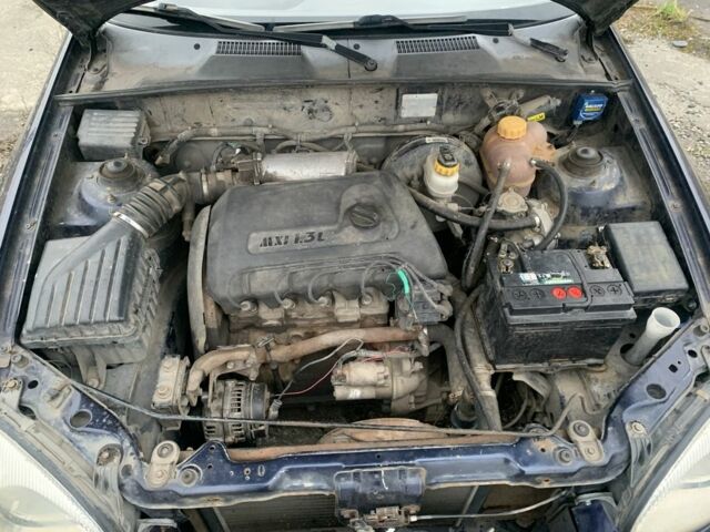 Синий Дэу Сенс, объемом двигателя 1.3 л и пробегом 126 тыс. км за 1700 $, фото 5 на Automoto.ua