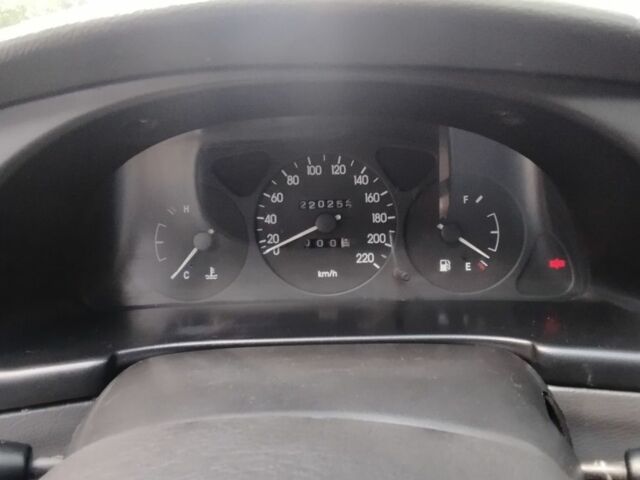 Синий Дэу Сенс, объемом двигателя 1.5 л и пробегом 220 тыс. км за 2000 $, фото 3 на Automoto.ua