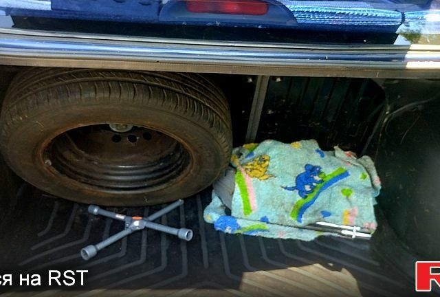 Синий Дэу Сенс, объемом двигателя 1.3 л и пробегом 180 тыс. км за 2300 $, фото 11 на Automoto.ua