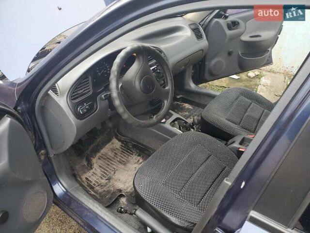 Синий Дэу Сенс, объемом двигателя 1.3 л и пробегом 147 тыс. км за 2100 $, фото 42 на Automoto.ua