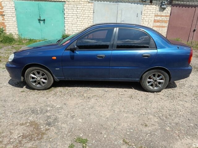 Синий Дэу Сенс, объемом двигателя 1.5 л и пробегом 251 тыс. км за 3000 $, фото 2 на Automoto.ua