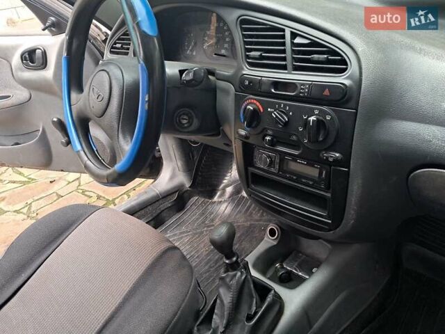 Синий Дэу Сенс, объемом двигателя 1.3 л и пробегом 165 тыс. км за 1300 $, фото 4 на Automoto.ua