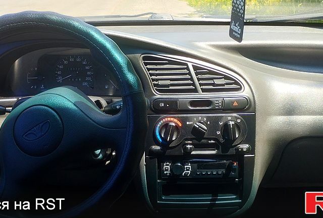 Синий Дэу Сенс, объемом двигателя 1.3 л и пробегом 180 тыс. км за 2300 $, фото 6 на Automoto.ua