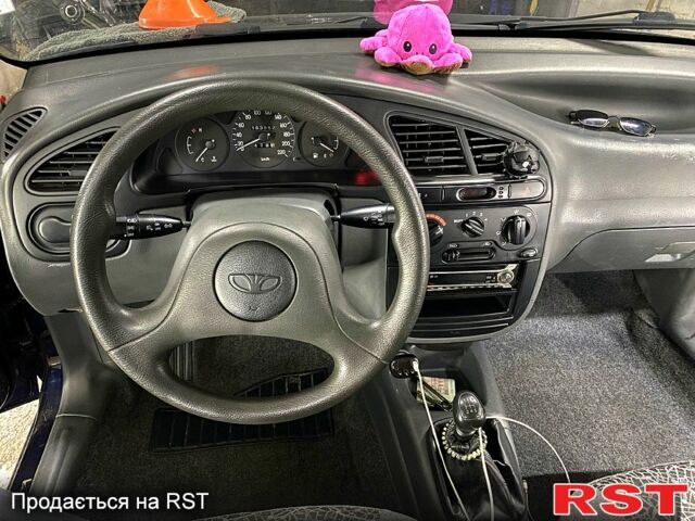 Синий Дэу Сенс, объемом двигателя 1.3 л и пробегом 160 тыс. км за 2555 $, фото 4 на Automoto.ua