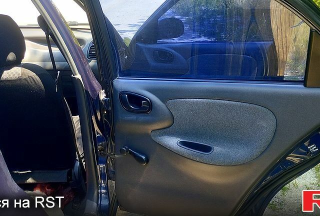 Синий Дэу Сенс, объемом двигателя 1.3 л и пробегом 180 тыс. км за 2300 $, фото 9 на Automoto.ua