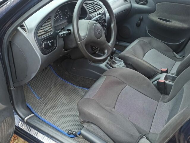 Синий Дэу Сенс, объемом двигателя 1.3 л и пробегом 161 тыс. км за 1700 $, фото 1 на Automoto.ua