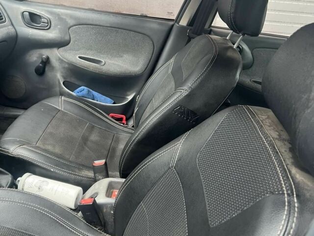 Синий Дэу Сенс, объемом двигателя 1.3 л и пробегом 150 тыс. км за 1750 $, фото 3 на Automoto.ua