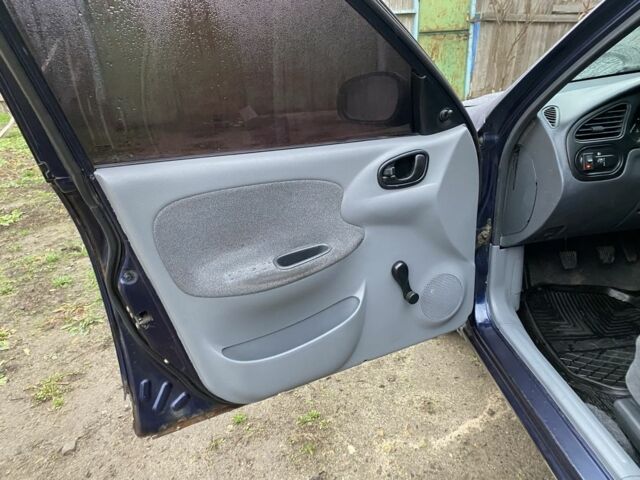 Синій Деу Сенс, об'ємом двигуна 1.5 л та пробігом 270 тис. км за 1490 $, фото 9 на Automoto.ua