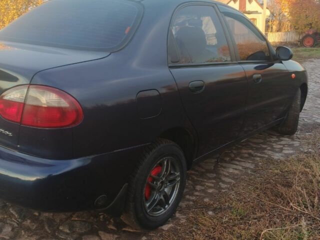 Синий Дэу Сенс, объемом двигателя 1.5 л и пробегом 260 тыс. км за 2100 $, фото 1 на Automoto.ua