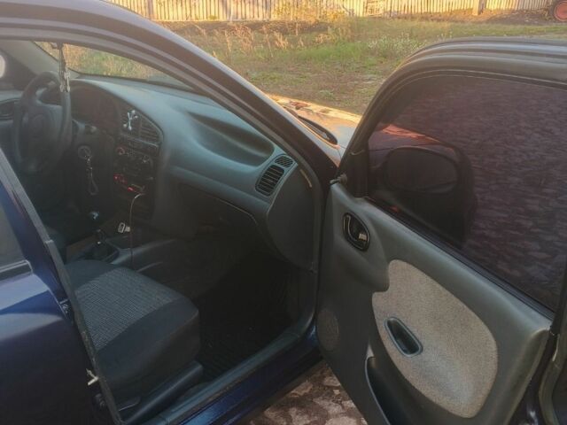 Синий Дэу Сенс, объемом двигателя 1.5 л и пробегом 260 тыс. км за 2100 $, фото 4 на Automoto.ua