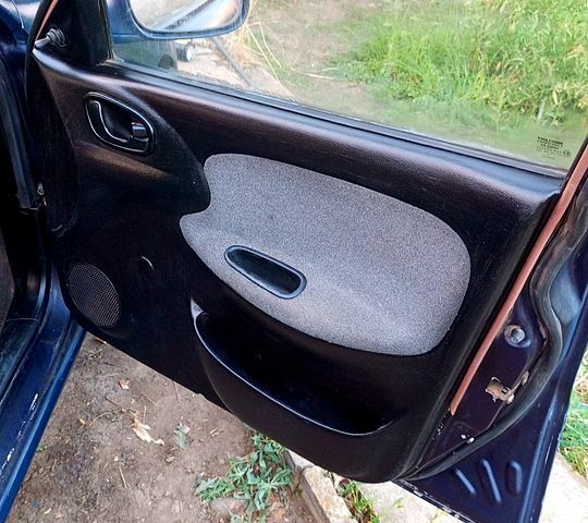 Синий Дэу Сенс, объемом двигателя 1.3 л и пробегом 120 тыс. км за 1500 $, фото 8 на Automoto.ua