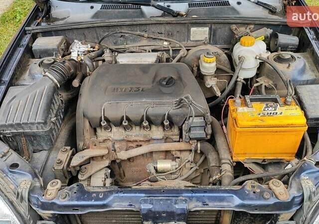 Синий Дэу Сенс, объемом двигателя 1.3 л и пробегом 212 тыс. км за 1750 $, фото 5 на Automoto.ua