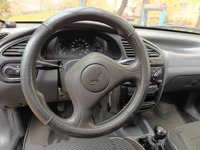 Деу Сенс 2006 у Переяславе-Хмельницком на Automoto.ua Синій Деу Сенс, об'ємом двигуна 1.3 л та пробігом 197 тис. км за 1500 $, фото 10 на Automoto.ua