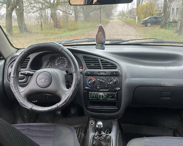 Синий Дэу Сенс, объемом двигателя 1.3 л и пробегом 300 тыс. км за 1549 $, фото 8 на Automoto.ua