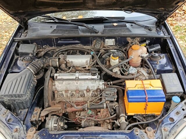 Деу Сенс 2006 у Переяславе-Хмельницком на Automoto.ua Синій Деу Сенс, об'ємом двигуна 1.3 л та пробігом 197 тис. км за 1500 $, фото 16 на Automoto.ua