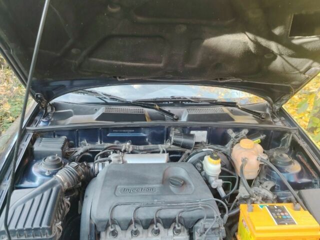 Синий Дэу Сенс, объемом двигателя 1.3 л и пробегом 369 тыс. км за 2100 $, фото 7 на Automoto.ua