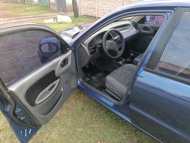 Синий Дэу Сенс, объемом двигателя 0 л и пробегом 1 тыс. км за 2400 $, фото 2 на Automoto.ua