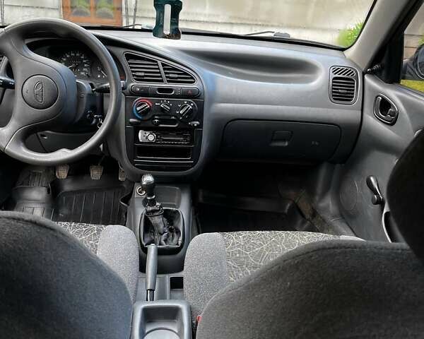 Синий Дэу Сенс, объемом двигателя 1.3 л и пробегом 112 тыс. км за 2200 $, фото 6 на Automoto.ua