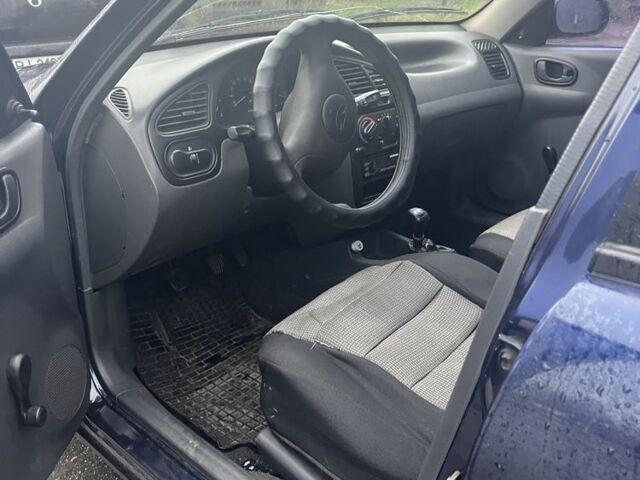 Синий Дэу Сенс, объемом двигателя 1.3 л и пробегом 164 тыс. км за 2200 $, фото 8 на Automoto.ua