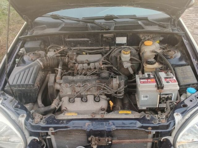 Синий Дэу Сенс, объемом двигателя 1.5 л и пробегом 260 тыс. км за 2100 $, фото 5 на Automoto.ua