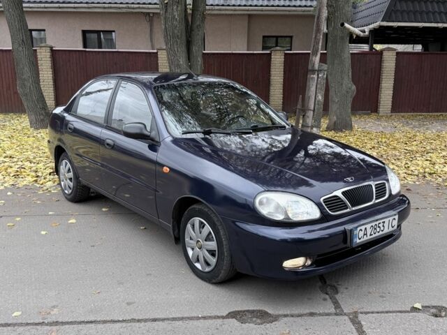 Синий Дэу Сенс, объемом двигателя 1.6 л и пробегом 220 тыс. км за 2750 $, фото 2 на Automoto.ua